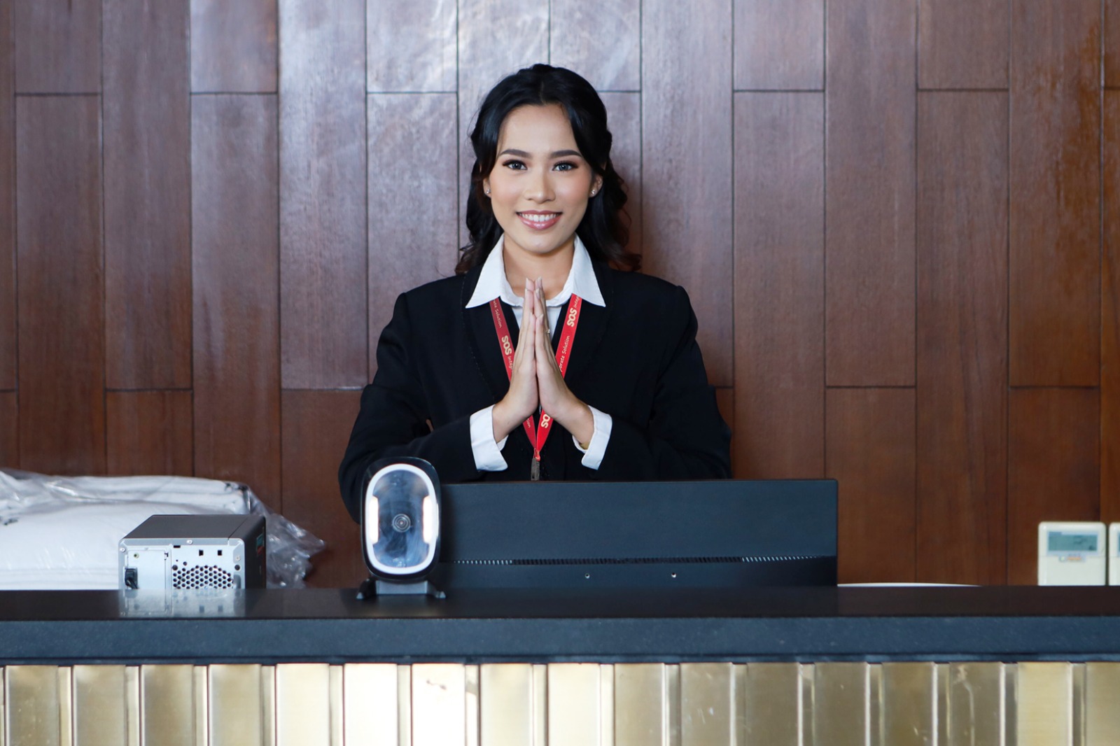 tugas front office hotel